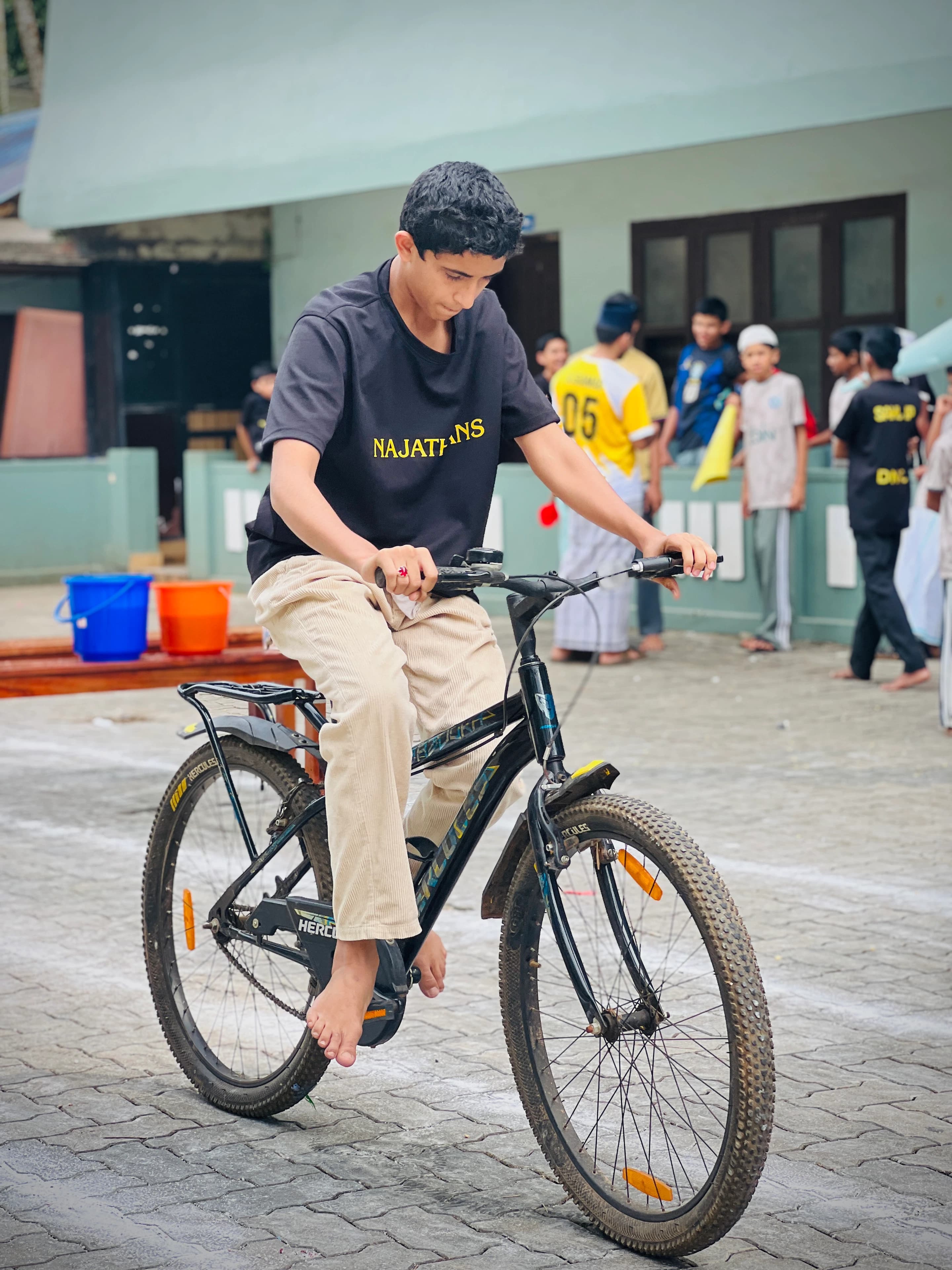 Students competing in Eight Cycle event at Larayb Sports